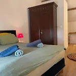 Fijn, Recent Volledig Gerenoveerd Appartement In Maastricht