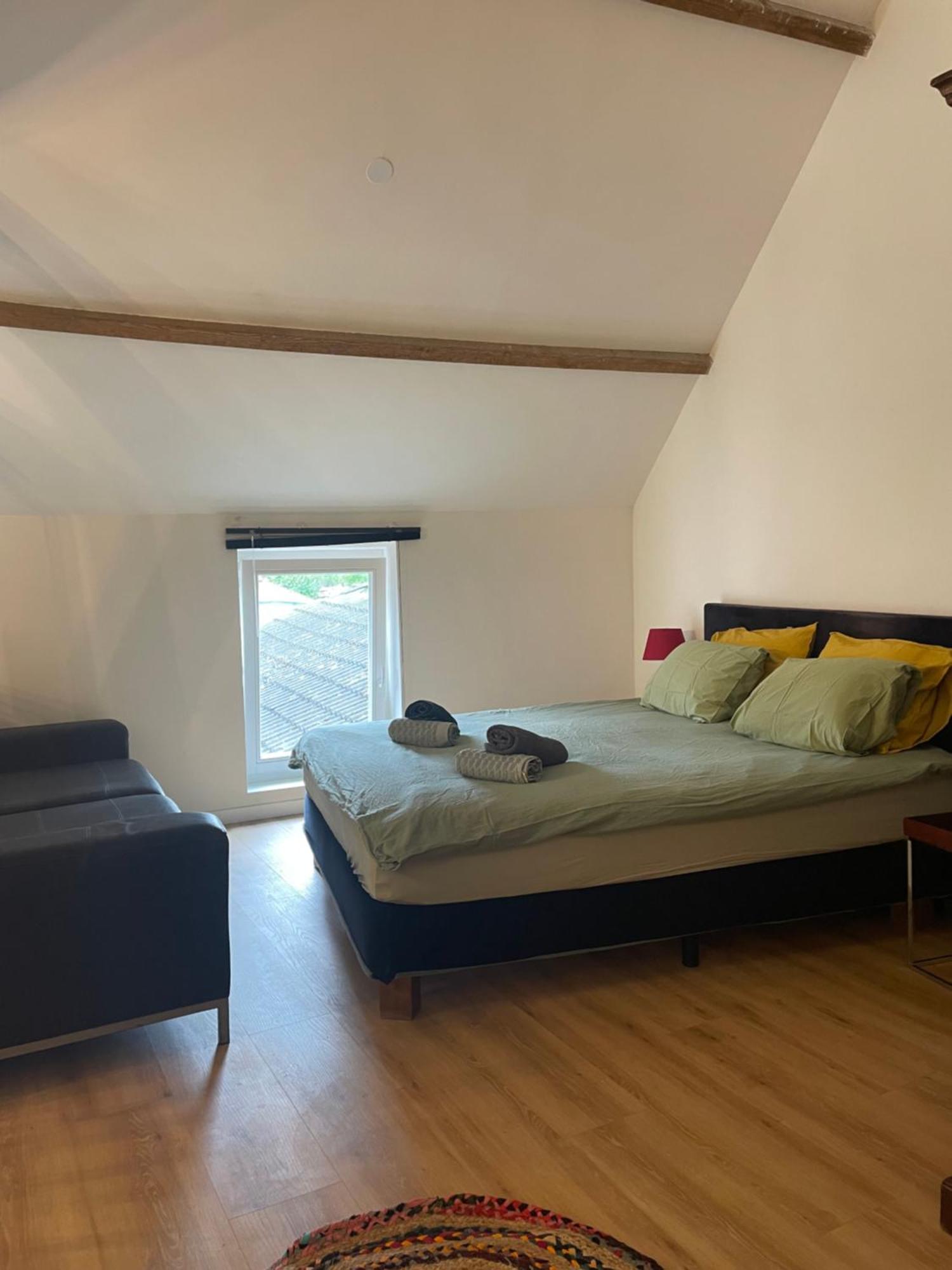 Fijn, Recent Volledig Gerenoveerd In Appartement